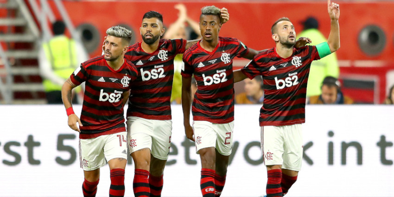 Other Flamengo legends in the assist conversation